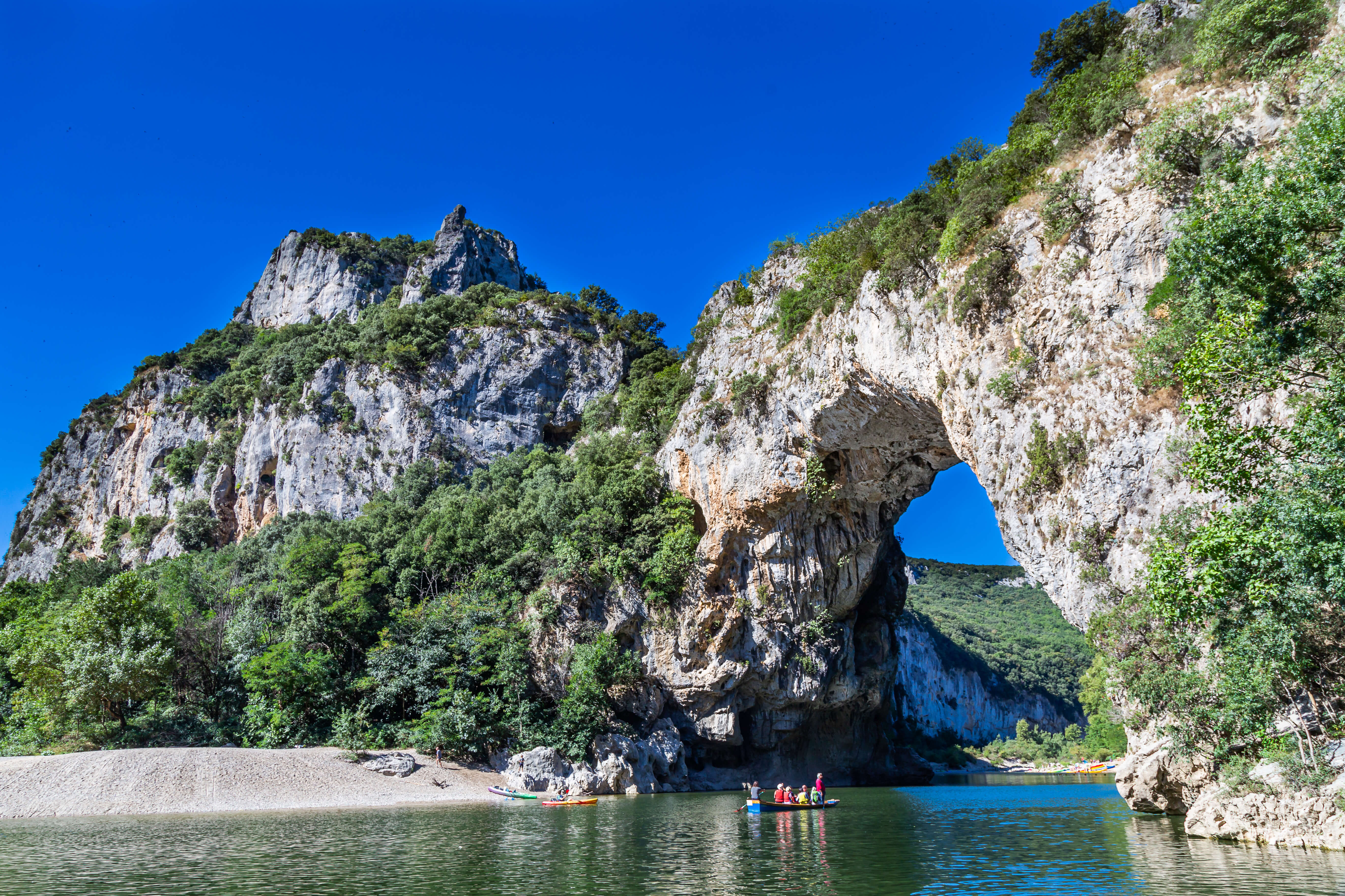 Grimpeo vous fait découvrir l'Ardèche autrement